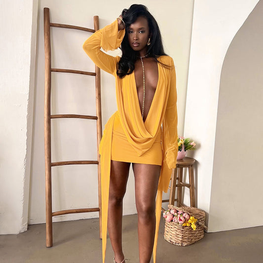 Robe Trapèze Dos Nu en Maille – Col V Lacé Manches Longues